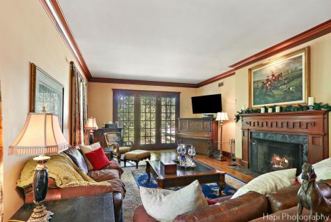 23 West County Line Road Barrington Hills IL 60010