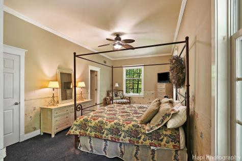 23 West County Line Road Barrington Hills IL 60010