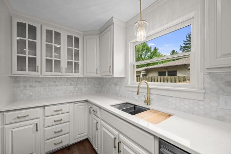 2512 31ST Avenue Court Moline IL 61265