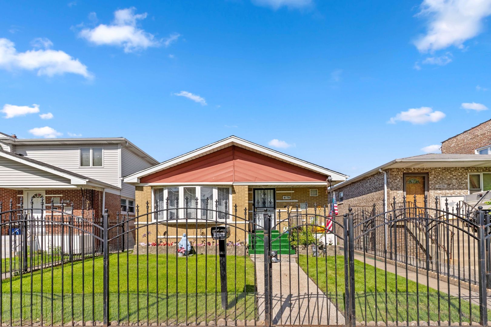 4178 South Wallace Street Chicago IL 60609
