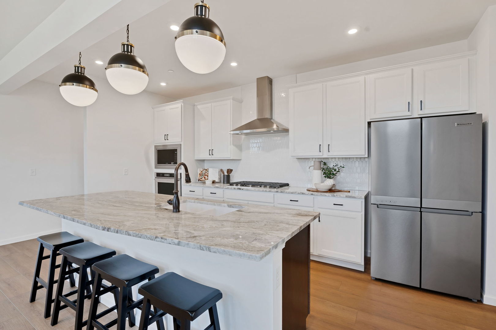 1035 Quarry Court Carol Stream IL 60188