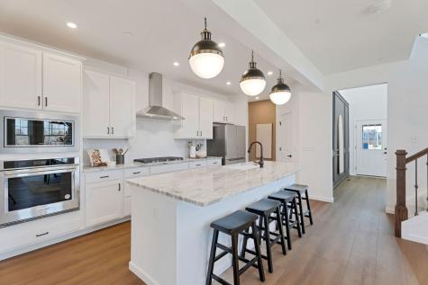 1035 Quarry Court Carol Stream IL 60188