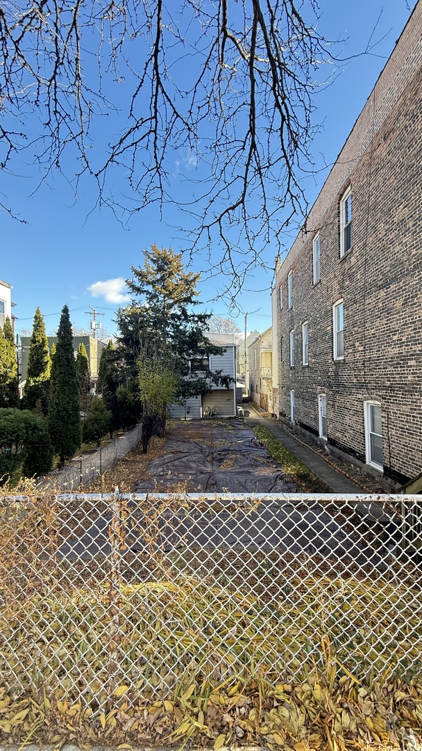 3535 South Damen Avenue Chicago IL 60609