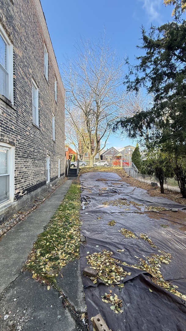 3535 South Damen Avenue Chicago IL 60609