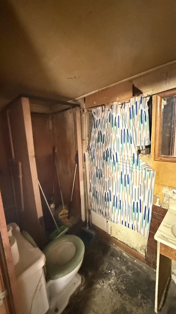 3535 South Damen Avenue Chicago IL 60609