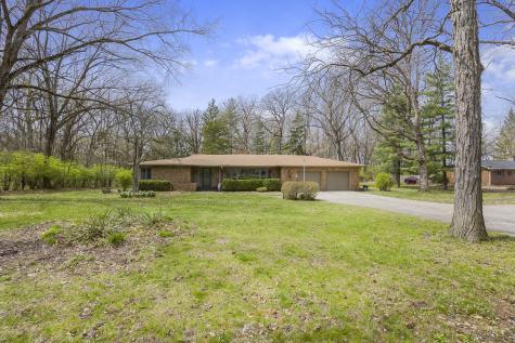 5514 North 13000 E Road Momence IL 60954