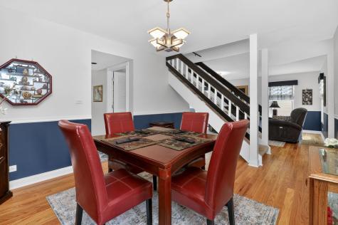 1117 Bradbury Circle Carol Stream IL 60188