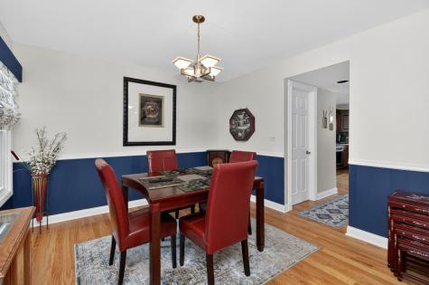 1117 Bradbury Circle Carol Stream IL 60188