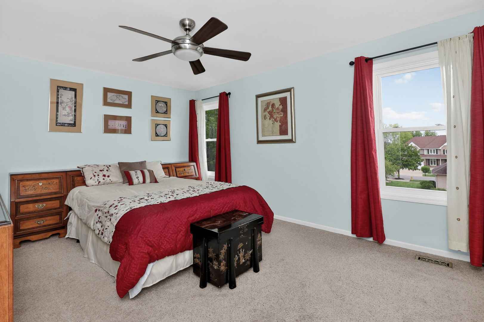1117 Bradbury Circle Carol Stream IL 60188