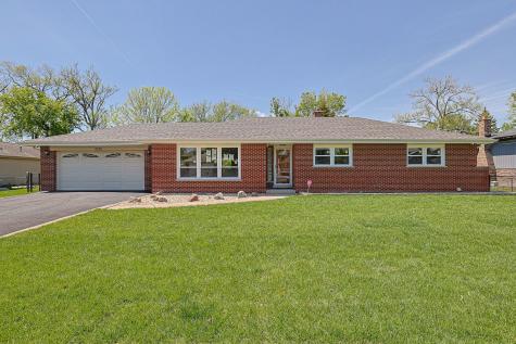 2232 Sprucewood Avenue Des Plaines IL 60018