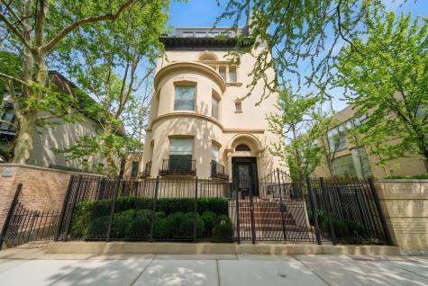 1352 North La Salle Drive Chicago IL 60610
