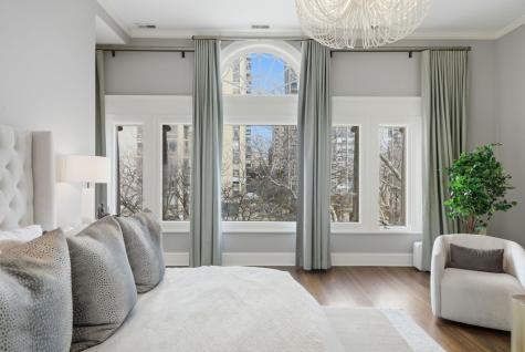 1352 North La Salle Drive Chicago IL 60610