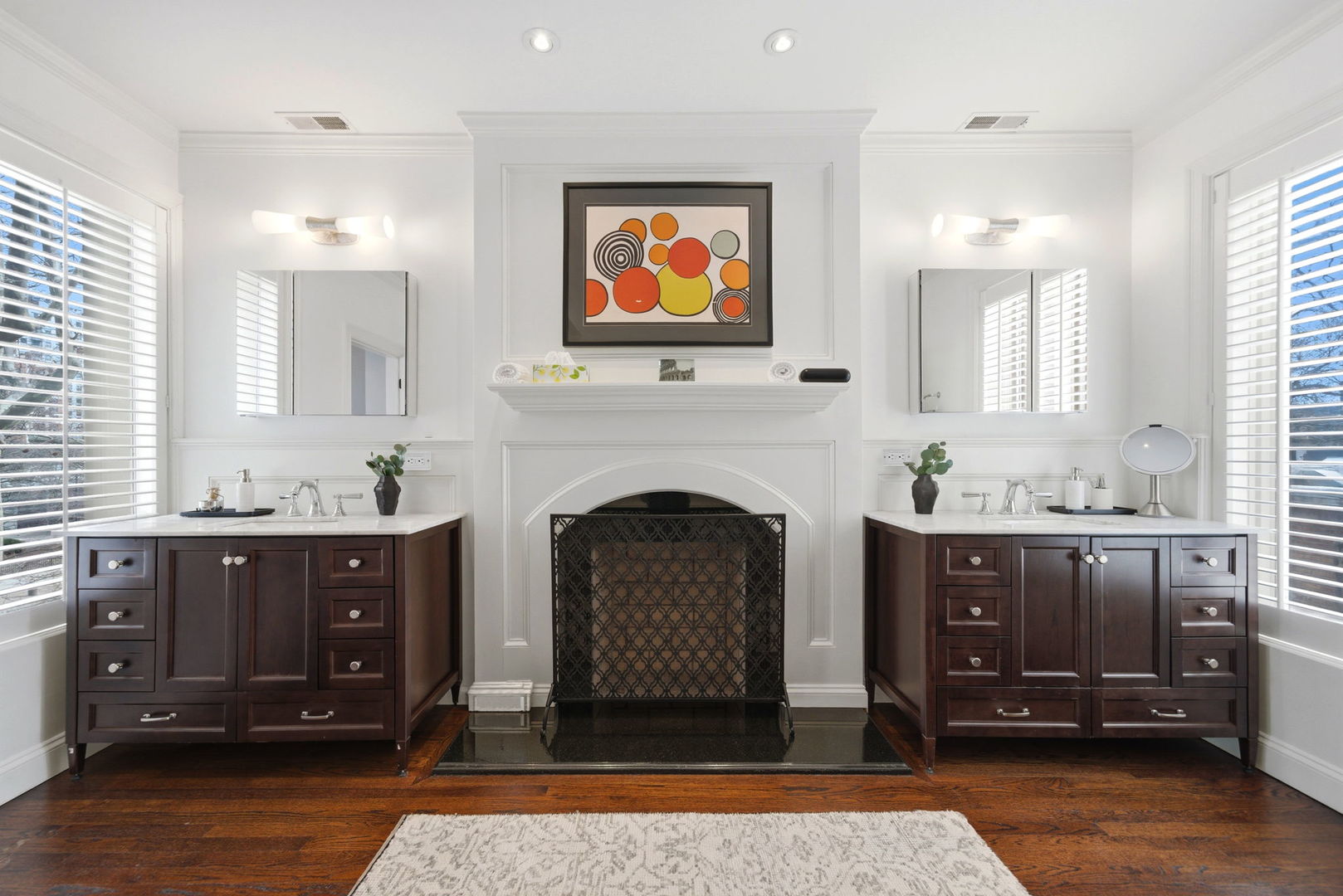 1352 North La Salle Drive Chicago IL 60610