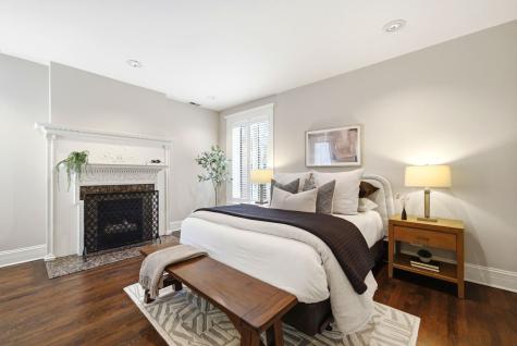 1352 North La Salle Drive Chicago IL 60610