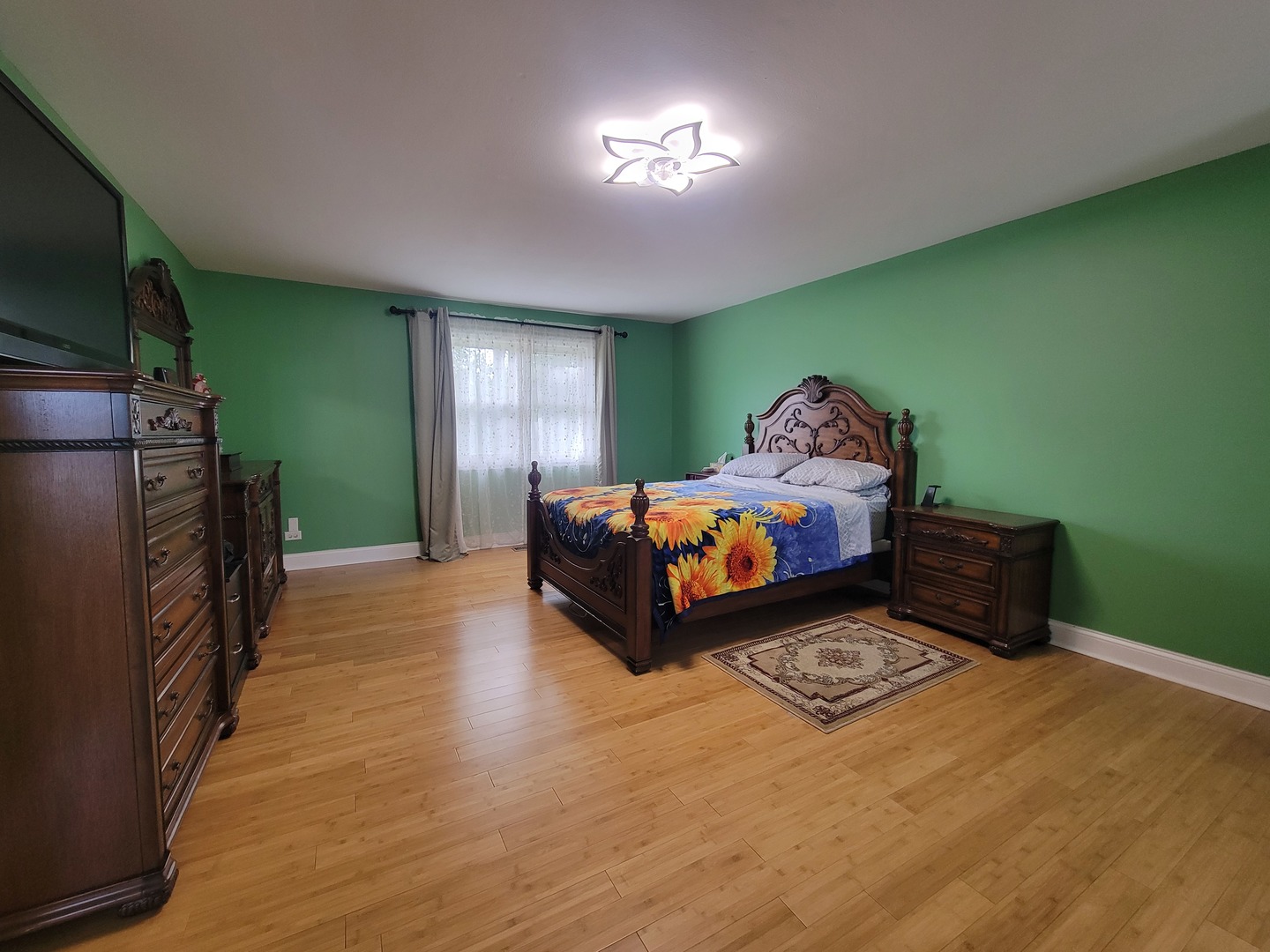 755 Rodenburg Road Roselle IL 60172