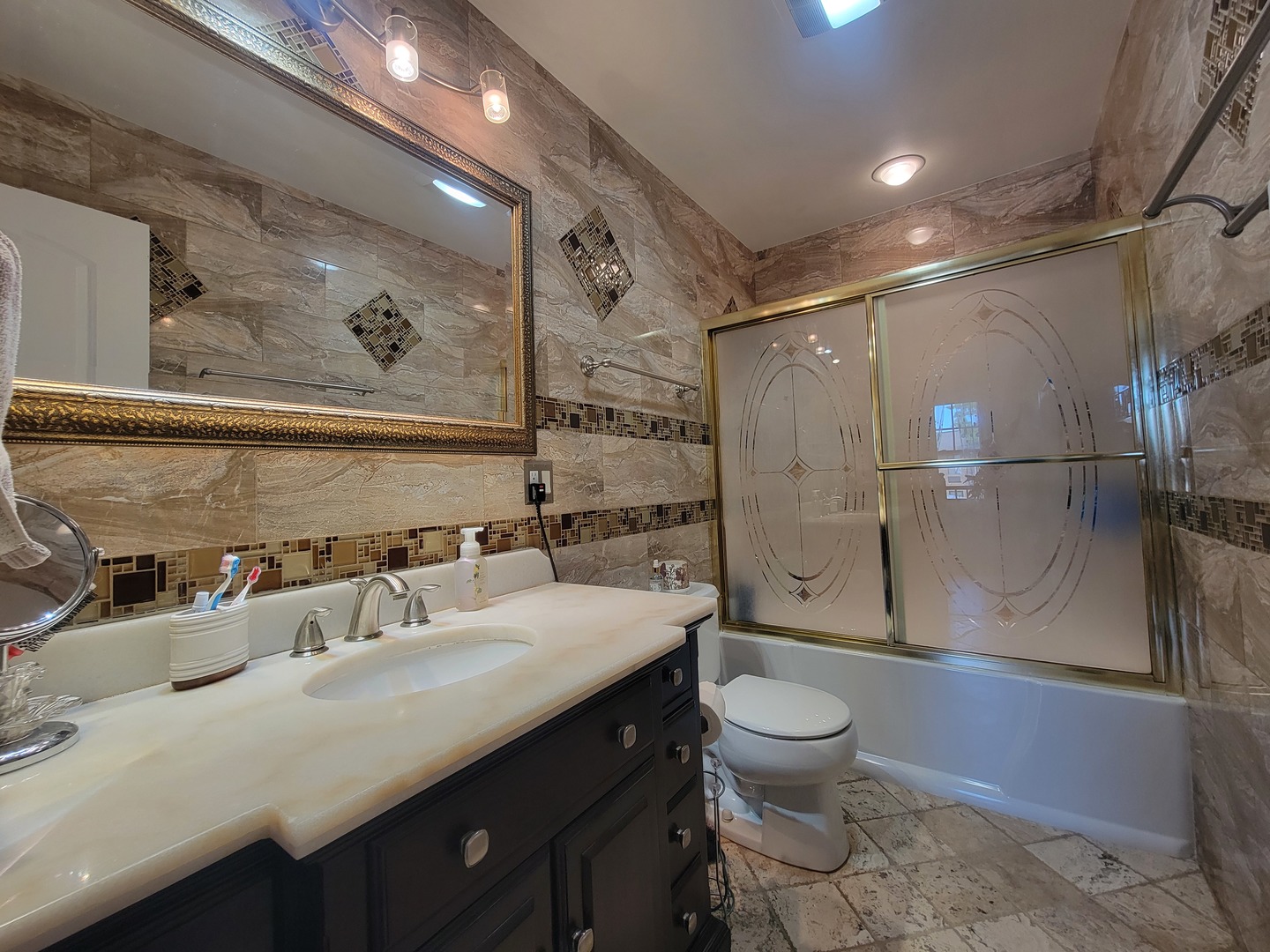 755 Rodenburg Road Roselle IL 60172