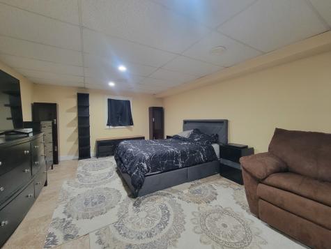 755 Rodenburg Road Roselle IL 60172