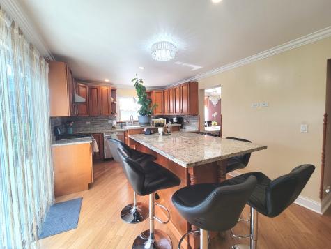 755 Rodenburg Road Roselle IL 60172