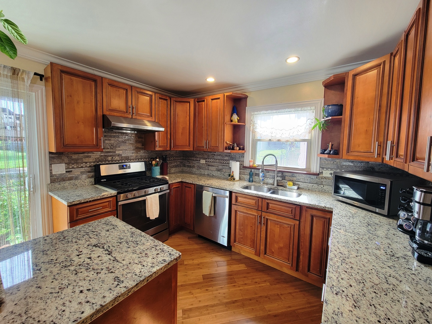 755 Rodenburg Road Roselle IL 60172
