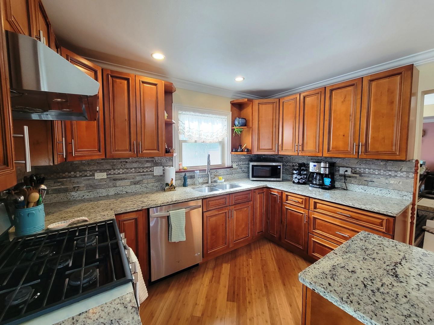 755 Rodenburg Road Roselle IL 60172