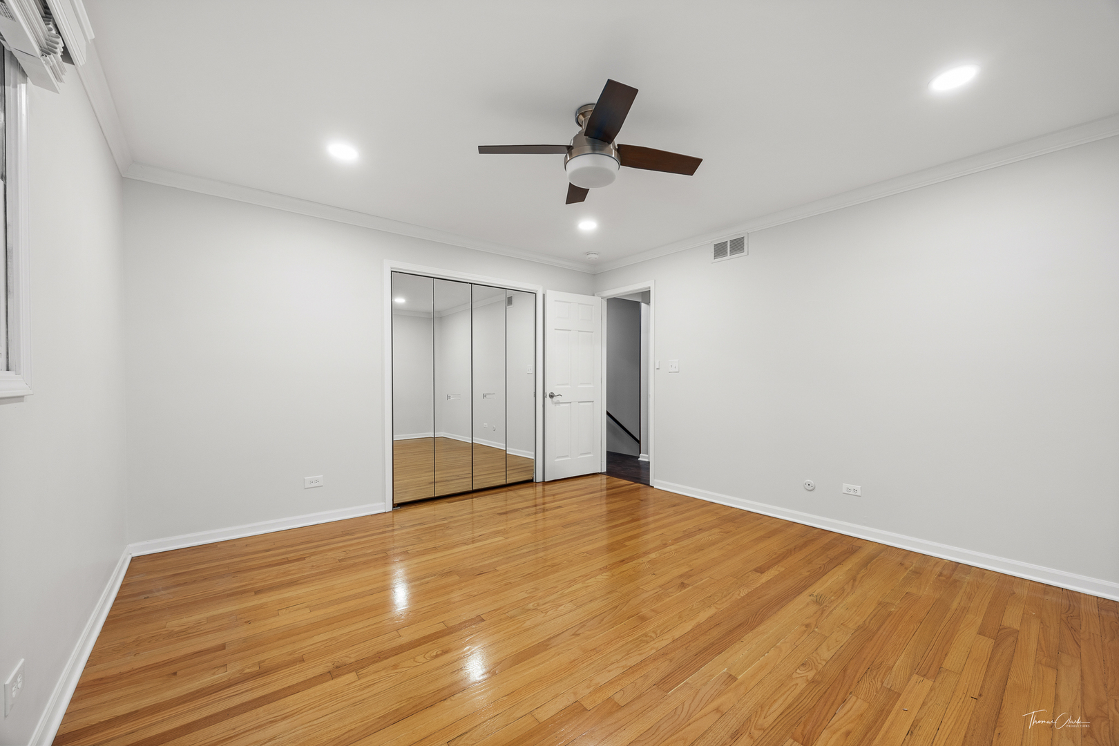 5S300 Tuthill Road Naperville IL 60563