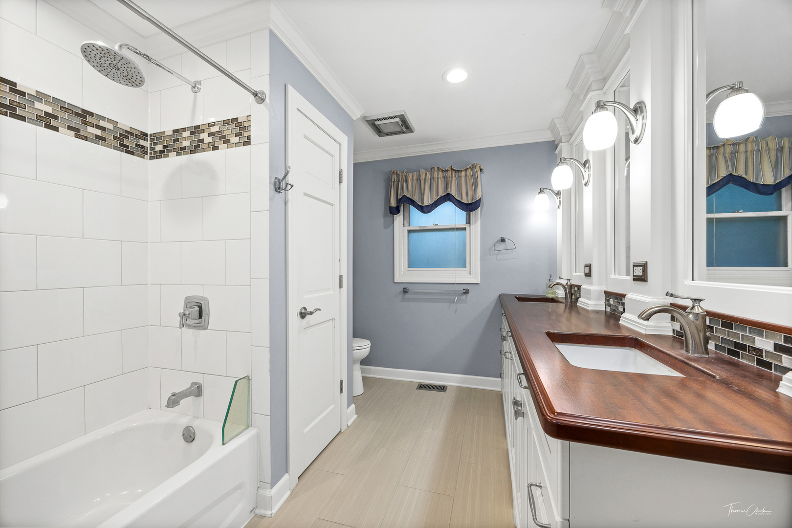 5S300 Tuthill Road Naperville IL 60563