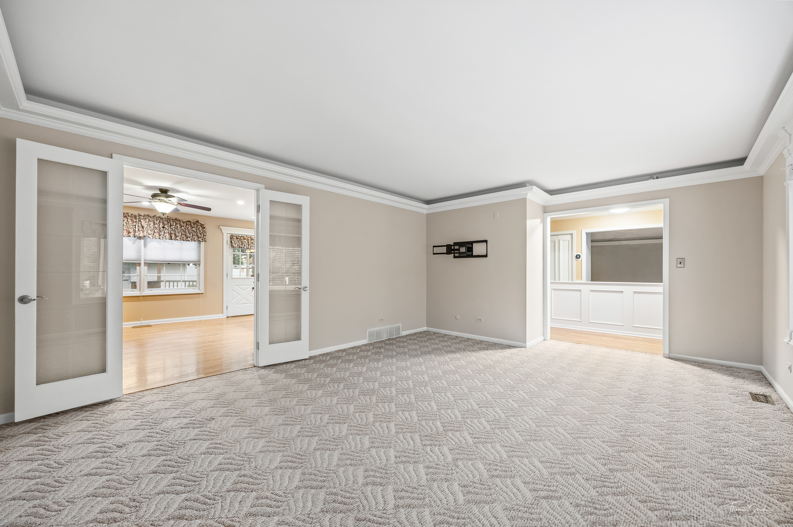 5S300 Tuthill Road Naperville IL 60563