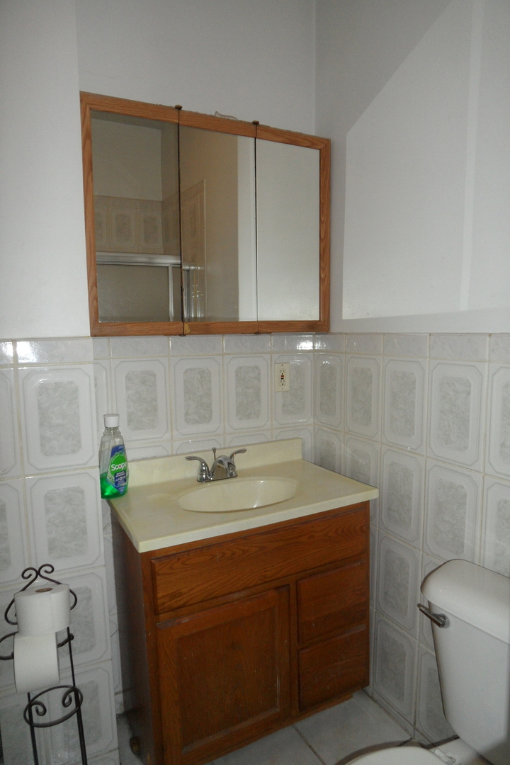 572 Fourth Avenue Aurora IL 60505