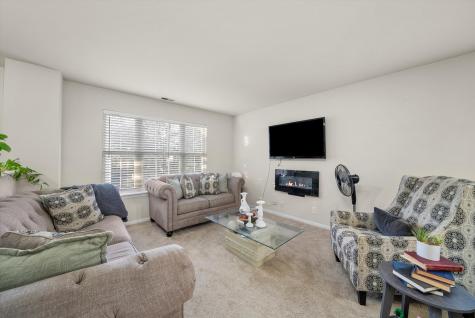 2950 Shelly Lane Aurora IL 60504