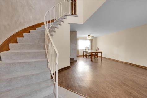 305 Abbey Lane Vernon Hills IL 60061