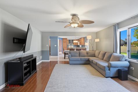 7407 Ridgefield Lane Tinley Park IL 60487