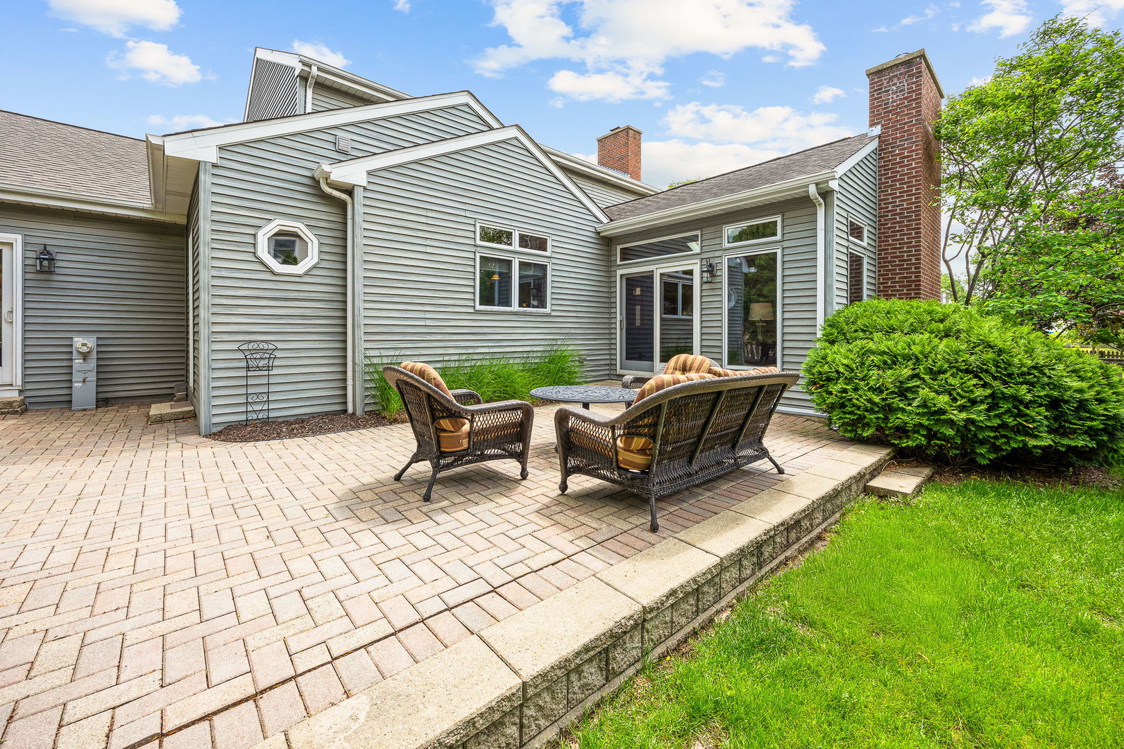 4542 Hatch Lane Lisle IL 60532