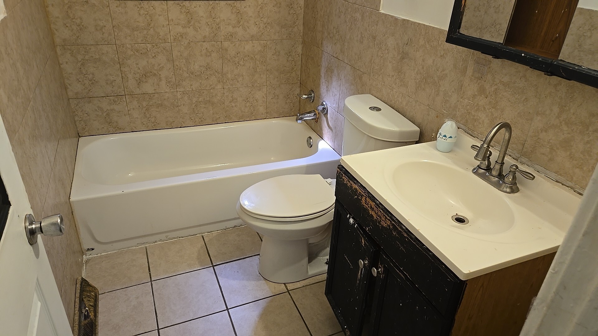 947 West 115th Place Chicago IL 60643