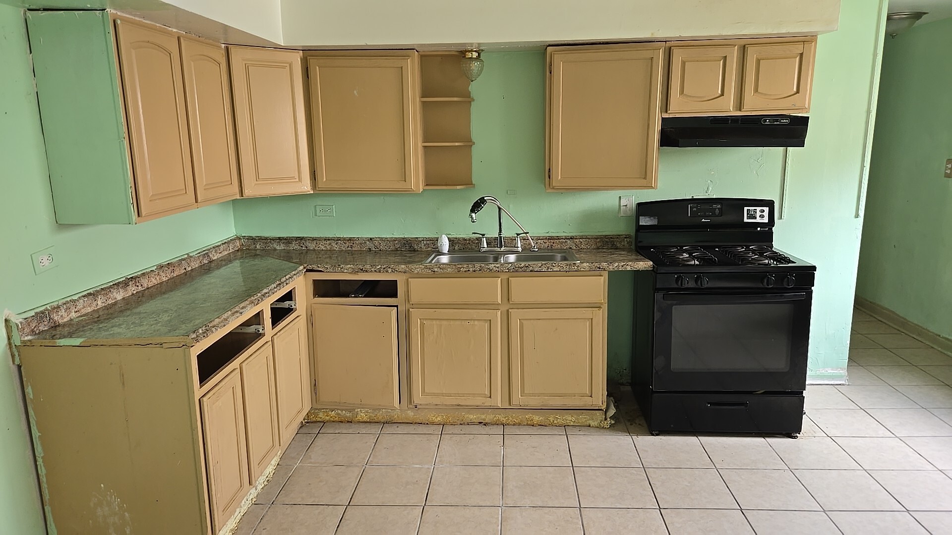 947 West 115th Place Chicago IL 60643