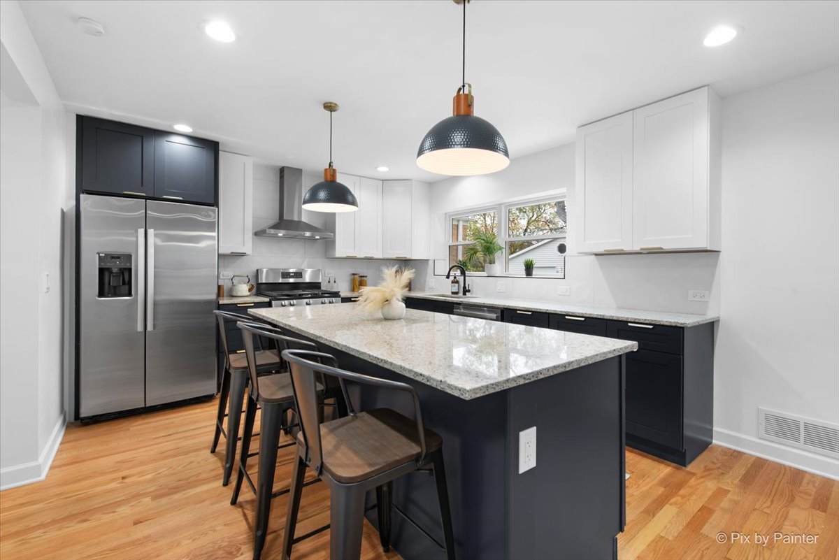 6322 North Monticello Avenue Chicago IL 60659