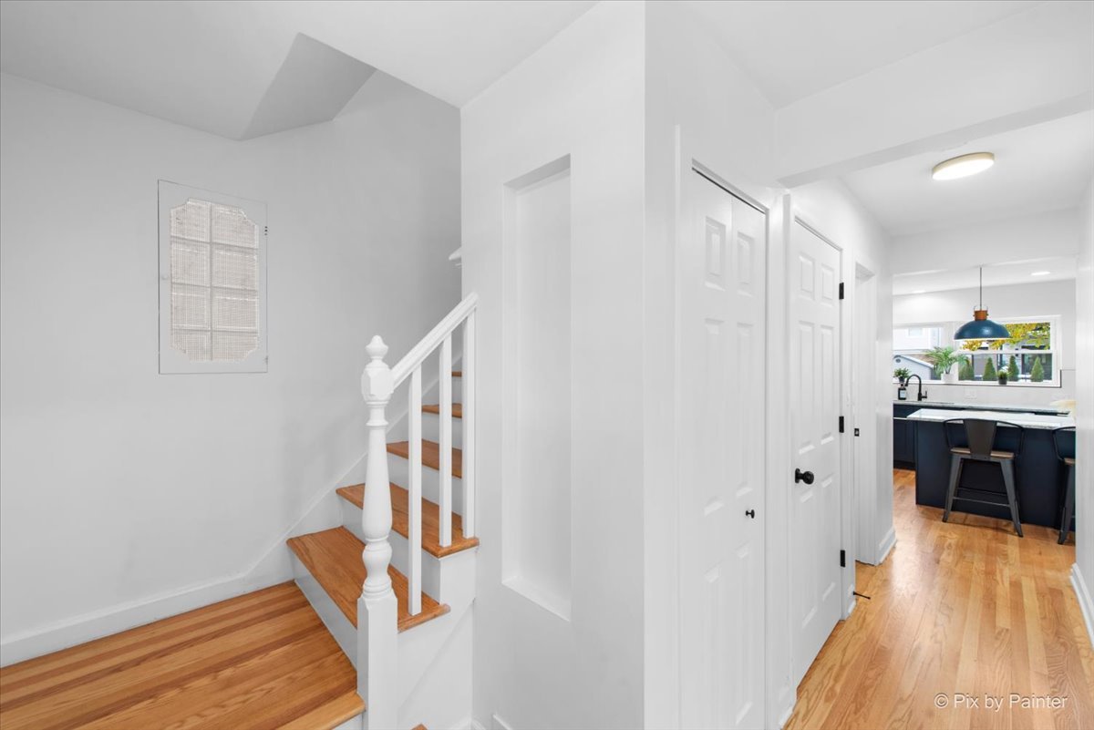 6322 North Monticello Avenue Chicago IL 60659