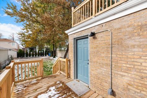6322 North Monticello Avenue Chicago IL 60659