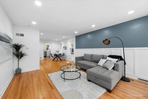 6322 North Monticello Avenue Chicago IL 60659
