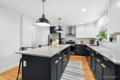 6322 North Monticello Avenue Chicago IL 60659