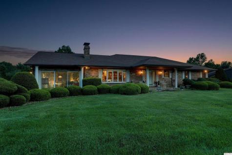 630 Spring Lake Drive Quincy IL 62305