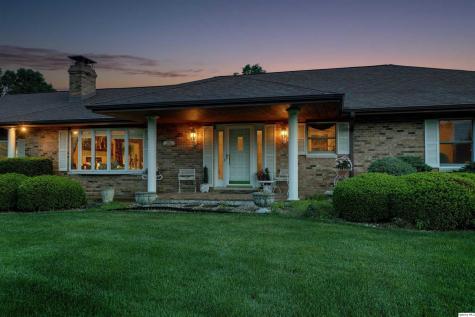 630 Spring Lake Drive Quincy IL 62305