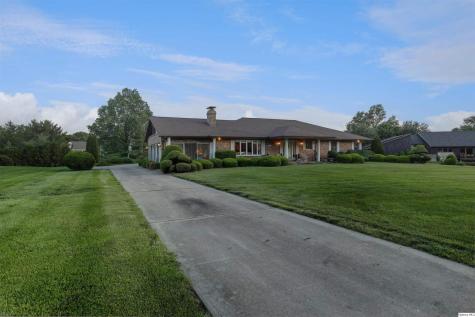 630 Spring Lake Drive Quincy IL 62305
