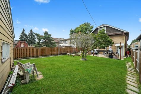 3829 Wisconsin Avenue Berwyn IL 60402