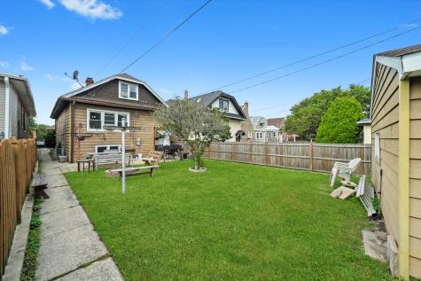 3829 Wisconsin Avenue Berwyn IL 60402
