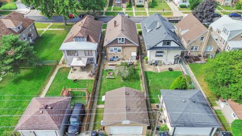 3829 Wisconsin Avenue Berwyn IL 60402