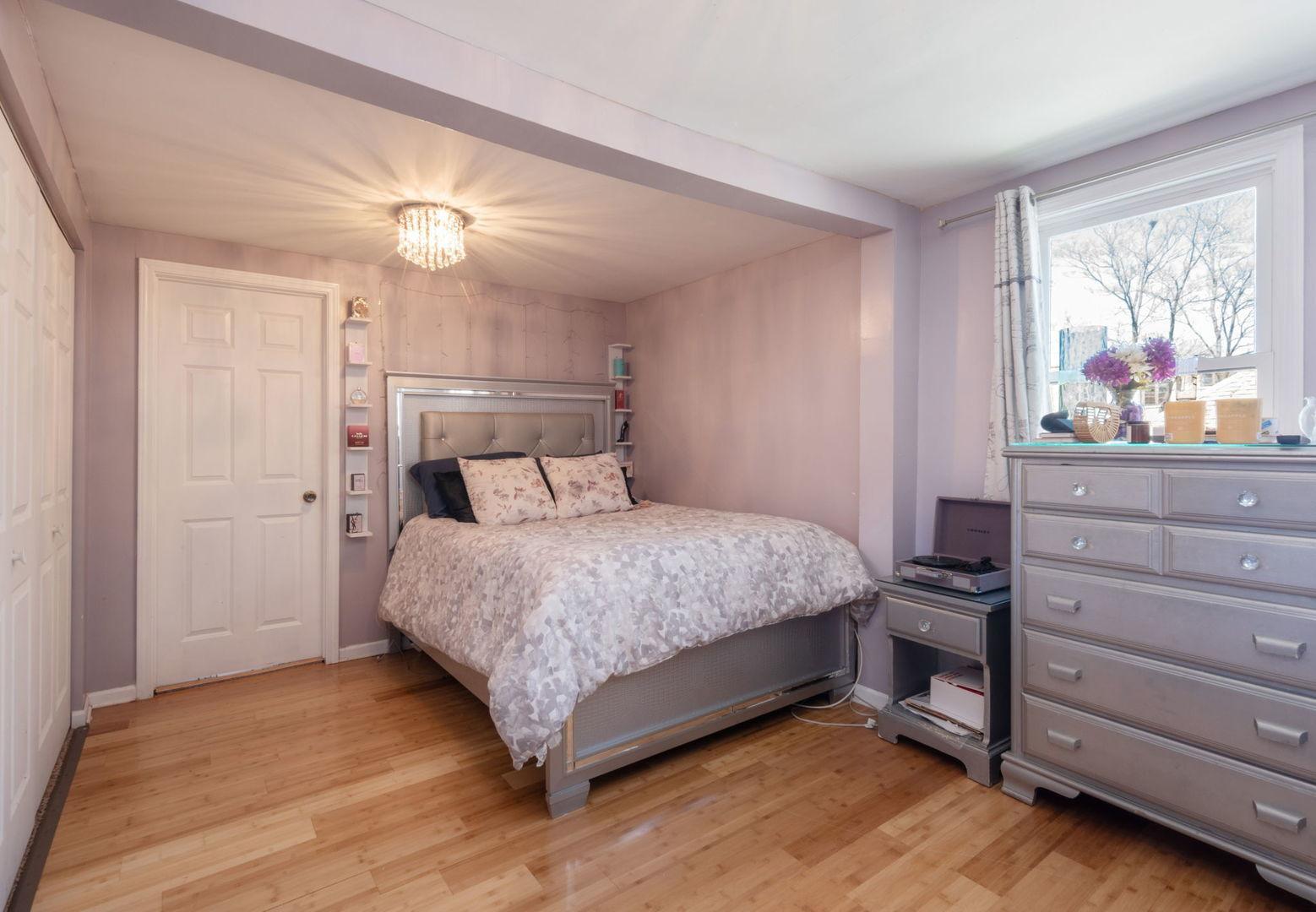 10736 South Church Street Chicago IL 60643