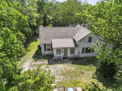 309 Landmeier Road Elk Grove Village IL 60007