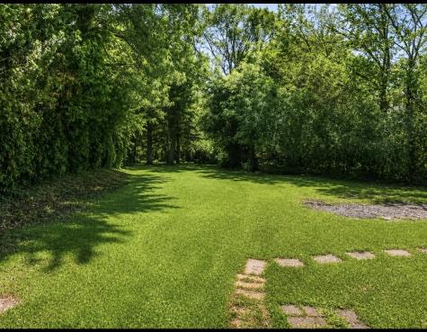 309 Landmeier Road Elk Grove Village IL 60007