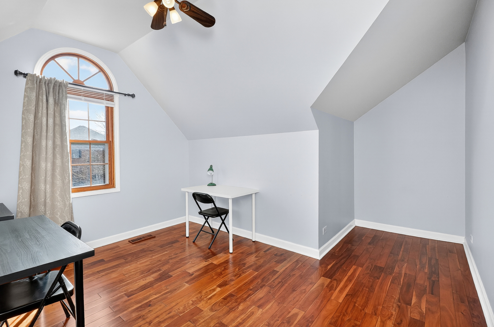 911 Rock Spring Road Naperville IL 60565