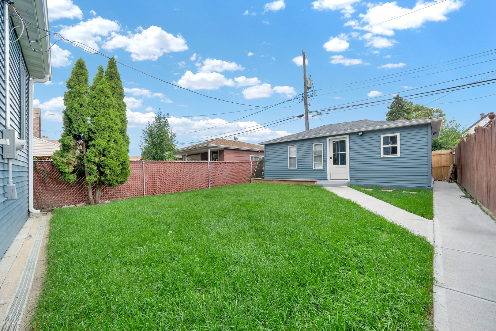 6235 South Kedvale Avenue Chicago IL 60629